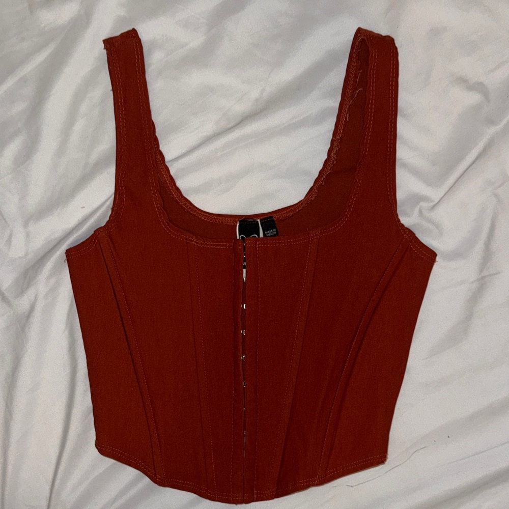 Windsor Rust Ribbed Hook-and-Eye Crop Top